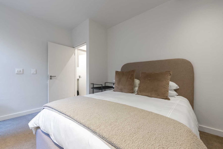 2 Bedroom Property for Sale in Green Point Western Cape